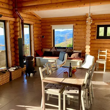 Mountain Log Cabin O Garrano Chalet