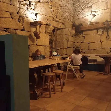 Mountain Log Cabin O Garrano * Cabeceiras de Basto