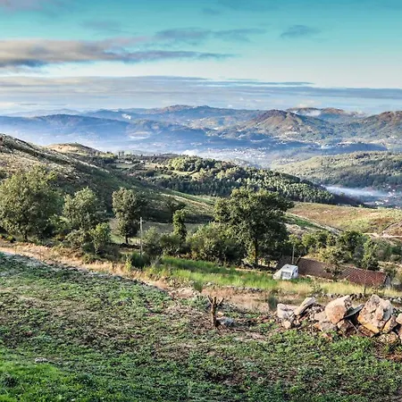 Mountain Log Cabin O Garrano