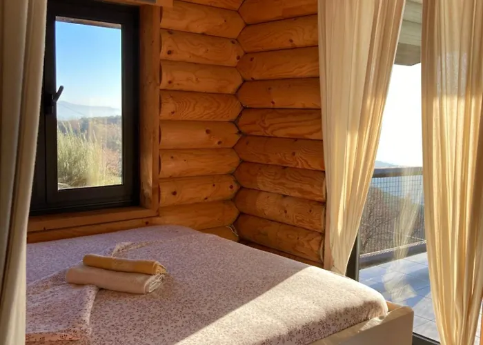 Mountain Log O Garrano